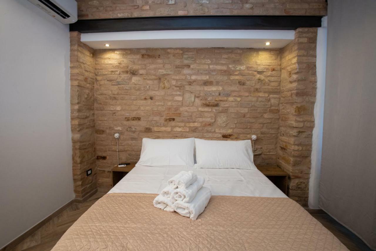 Al 54 Accommodation San Benedetto del Tronto Exterior photo